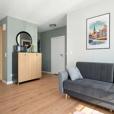 Bright Bulgarska With Parking Near Enea Stadium By Renters Appartement *