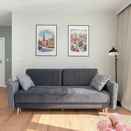 Appartement Bright Bulgarska With Parking Near Enea Stadium By Renters *