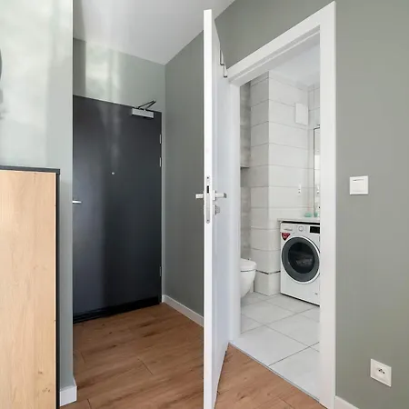 Apartment Bright Bulgarska With Parking Near Enea Stadium By Renters *